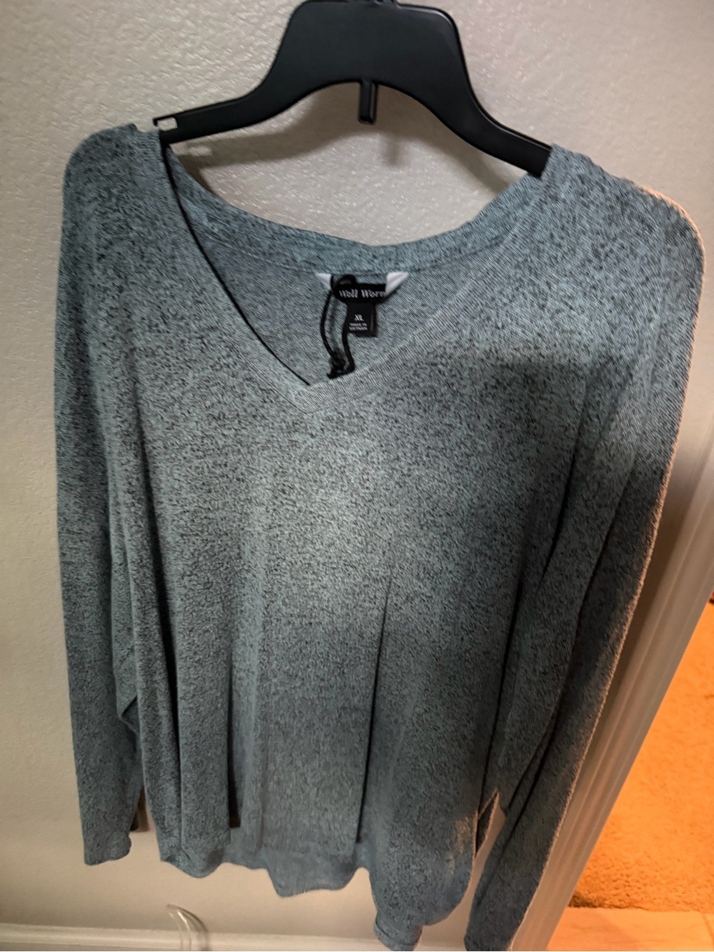 wild fable Heather Gray V-Neck Lightweight Sweater
